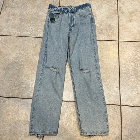 NWT! Wild Fable Super High Rise Straight Jeans 8 Destroyed - Picture 2 of 9